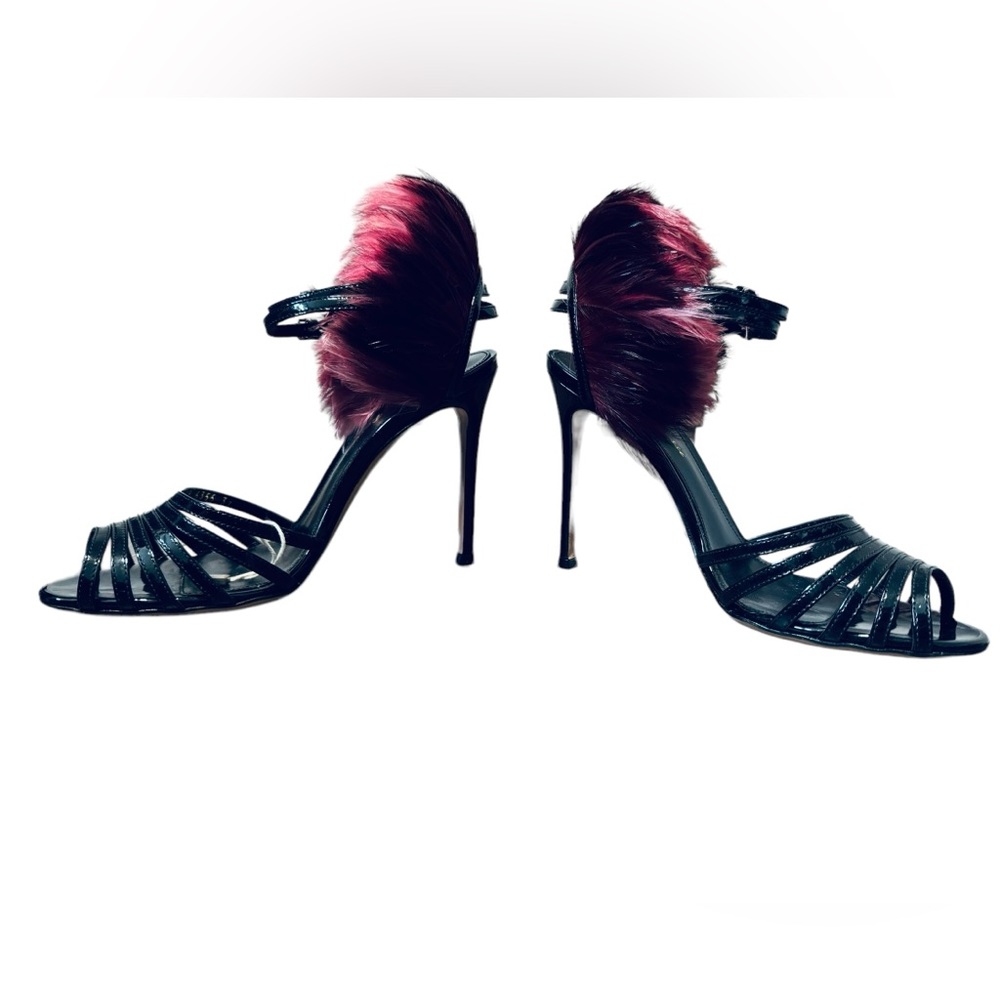 GIANVITO ROSSI***Black Patent Heels w/Feathers***US 7 $950 - Picture 5 of 7